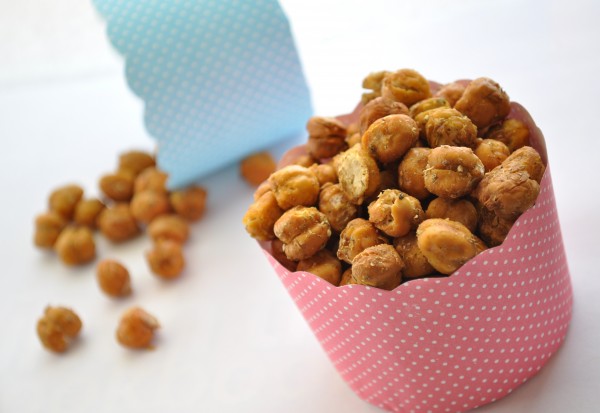 Crispy baked chickpea nibbles