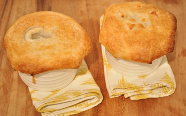 Curry puff pies