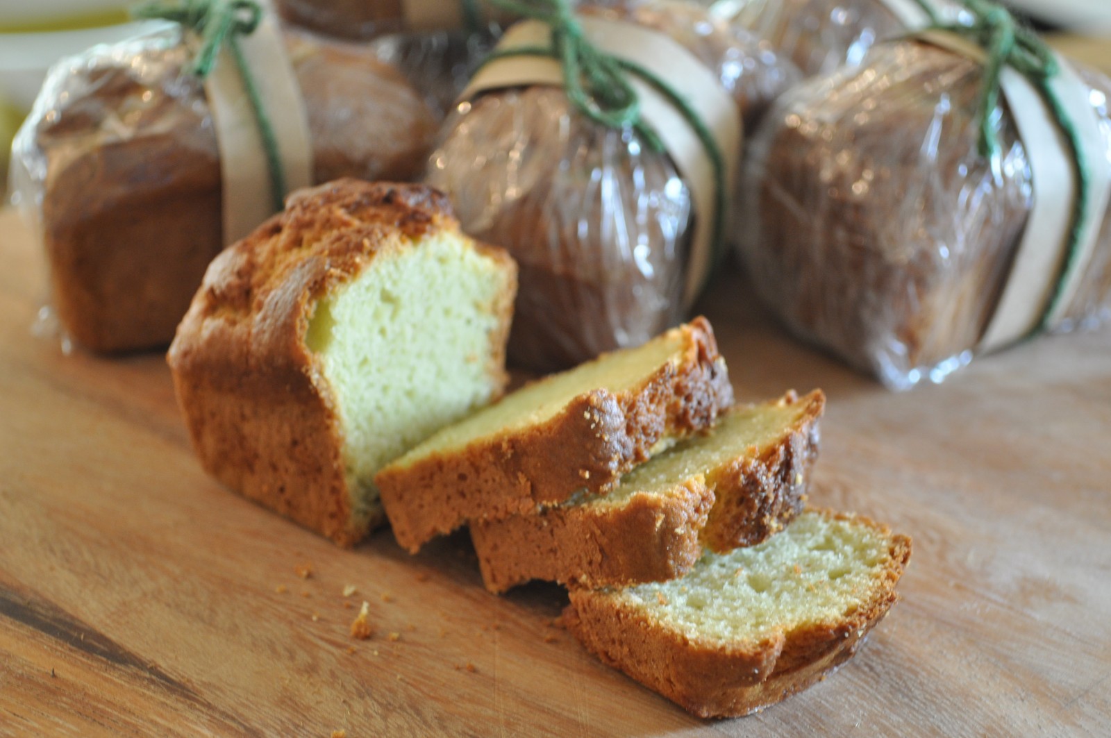 Avocado loaf cake