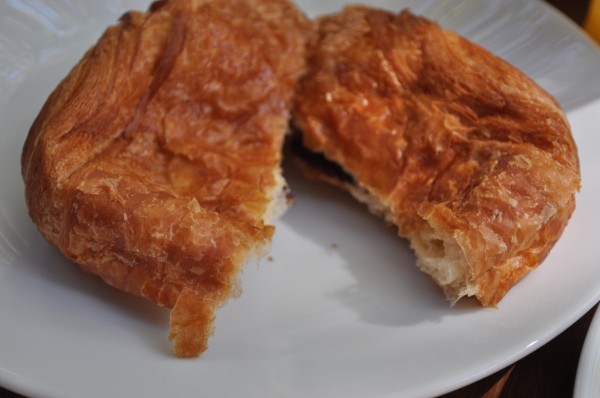 Pan au chocolat (chocolate croissant)