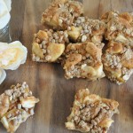 Apple crumble slice