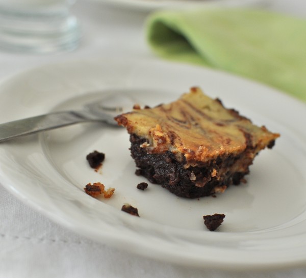 Fudgey chocolate brownies with white chocolate cheesecake swirl