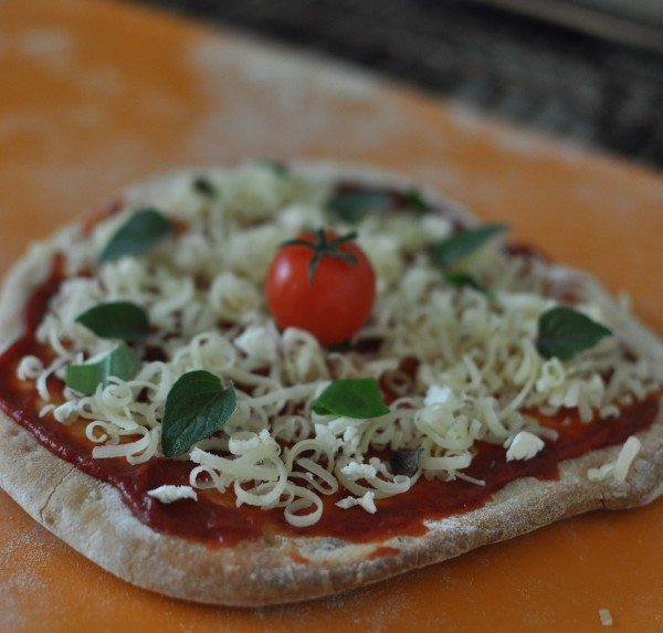 Pita pizza