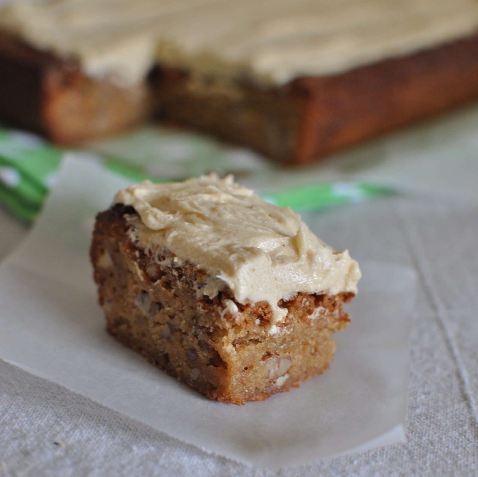 Chewy pecan slice