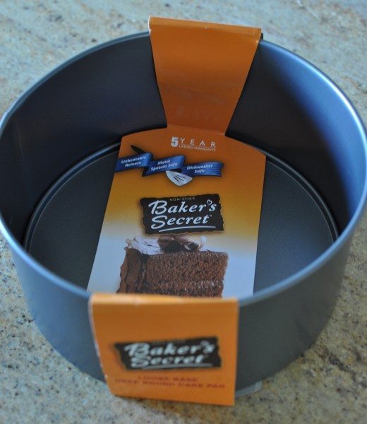 Deep loose base cake tin
