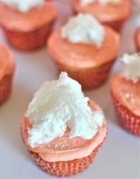 Strawberry fairy floss cupcakes