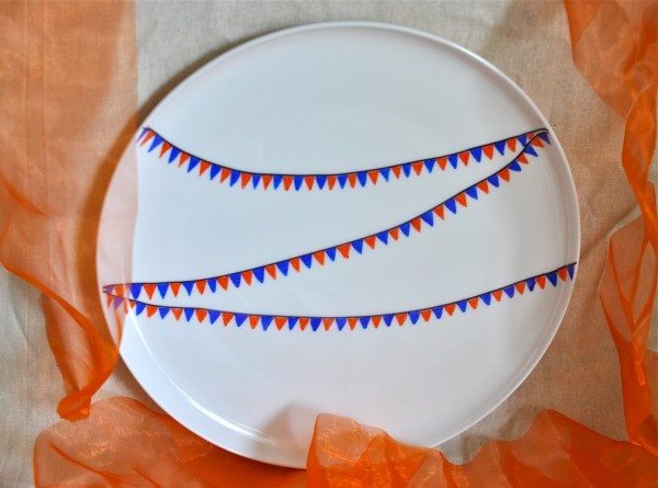 DIY personalised pretty plate
