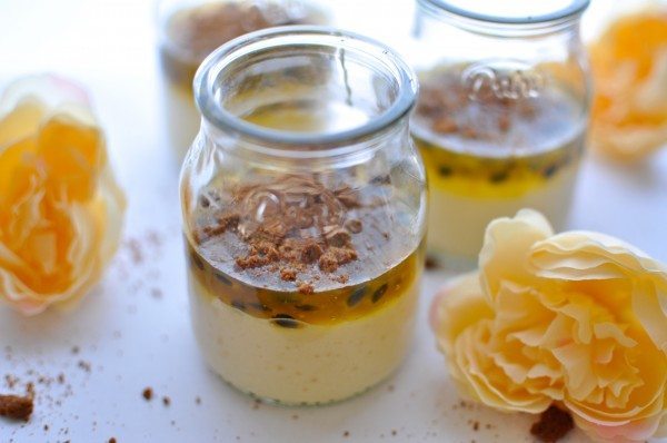 Passionfruit cheesecake pots