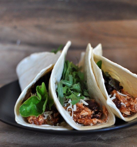 Slow cooker chicken burritos