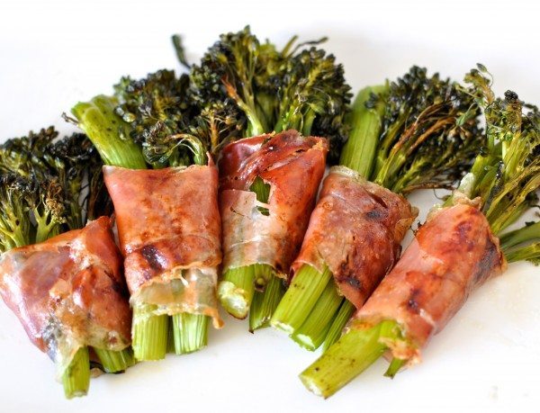 Roast broccolini & prosciutto bundles