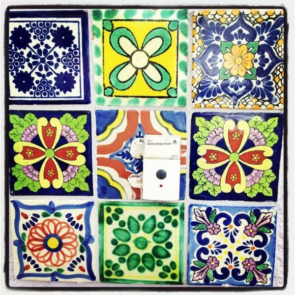 Pretty tiled door bell
