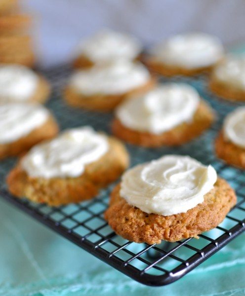 Carrot cake biscuits