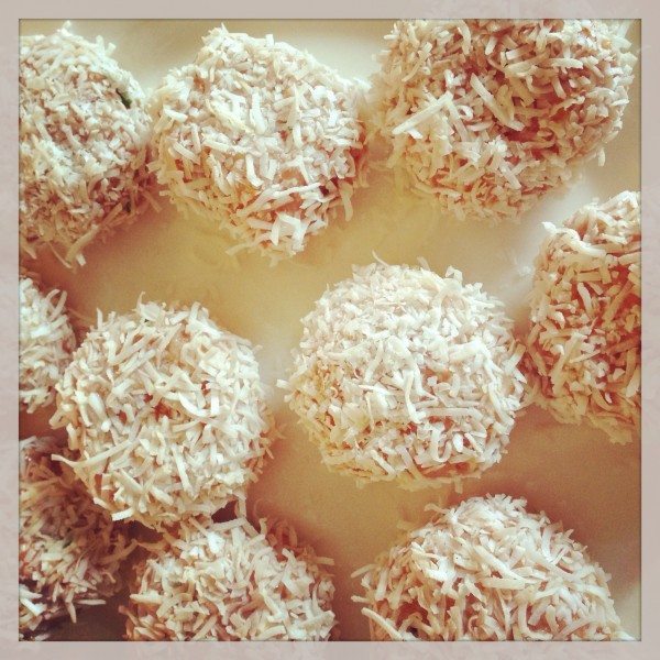 Chicken 'lamingtons'