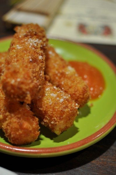 Queso frito - fried manchego with tomato jam