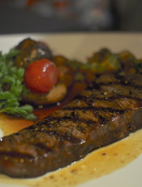 Wagyu rump, tempura broccoli, cherry tomatoes, crispy rosemary, baby chats, red wine jus $40
