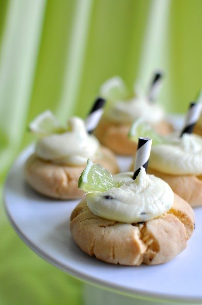 Passionfruit and lime cocktail cookies