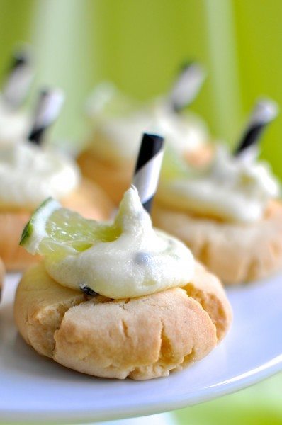 Passionfruit and lime cocktail cookies