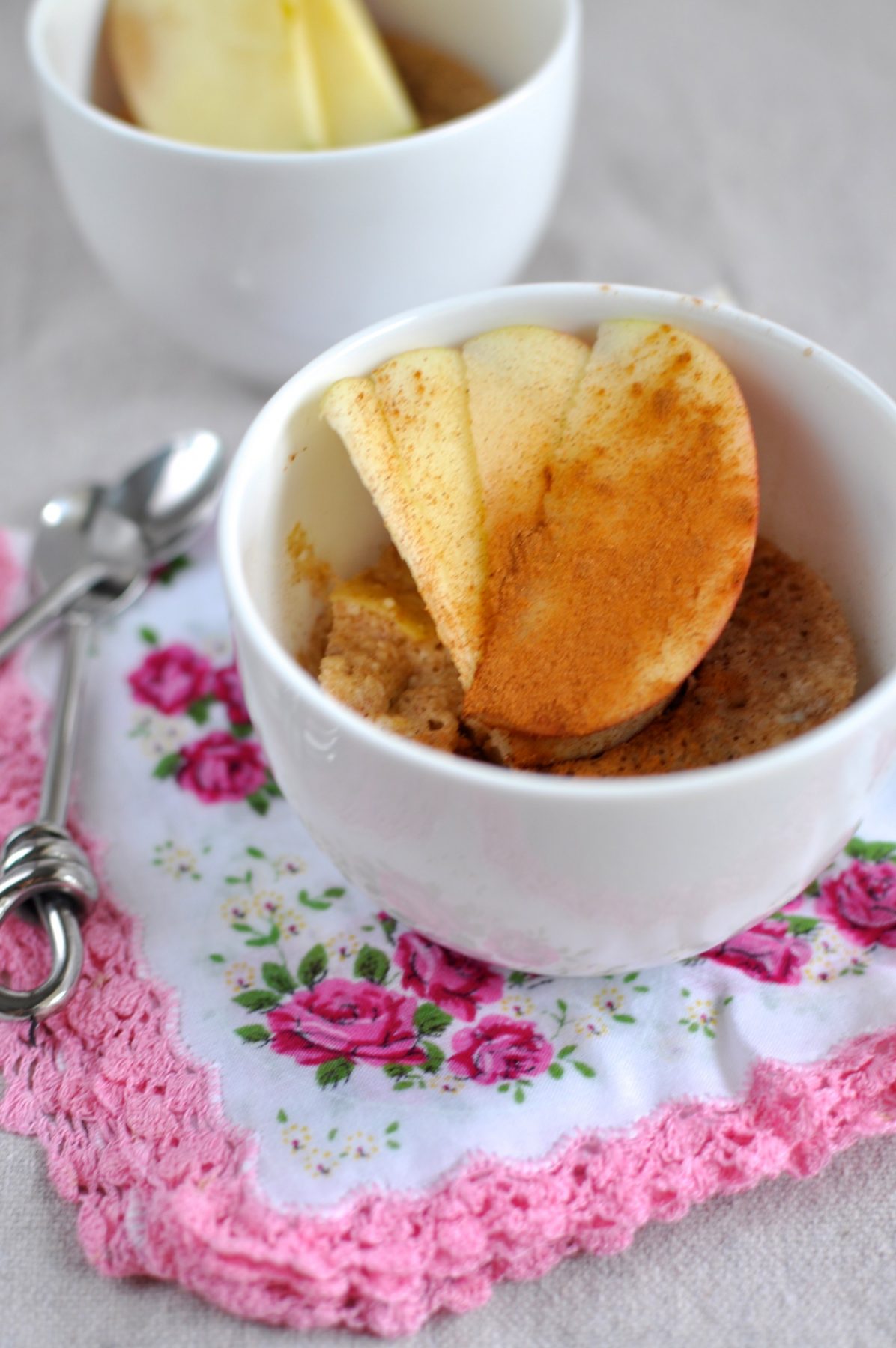 Apple and cinnamon paleo muffin