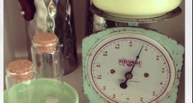 Vintage kitchen scales