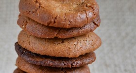 Gluten free cinnamon macadamia biscuits